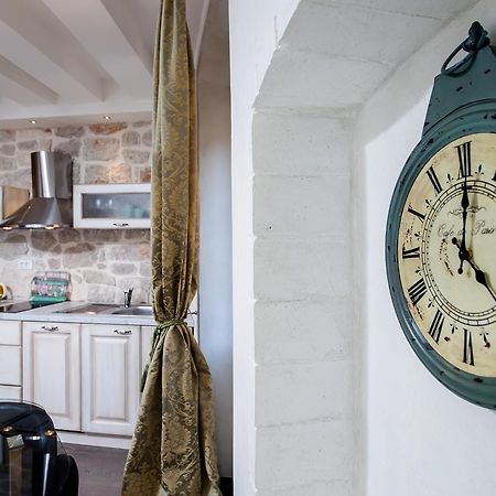Studio Mc Apartment โรวีน ภายนอก รูปภาพ
