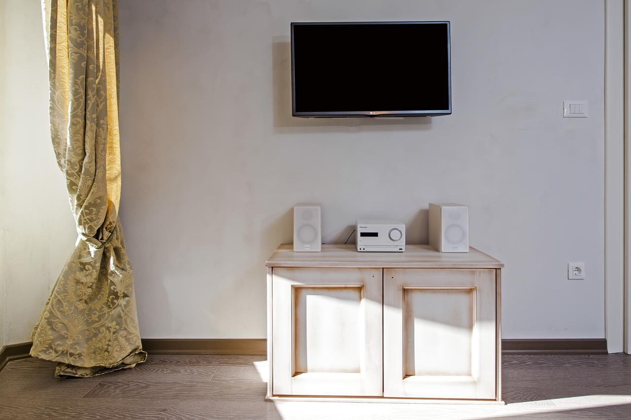 Studio Mc Apartment โรวีน ภายนอก รูปภาพ
